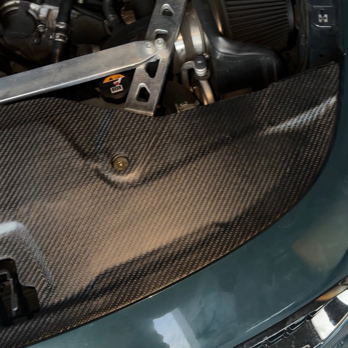 Kia Stinger - CF Upper Sight Shield